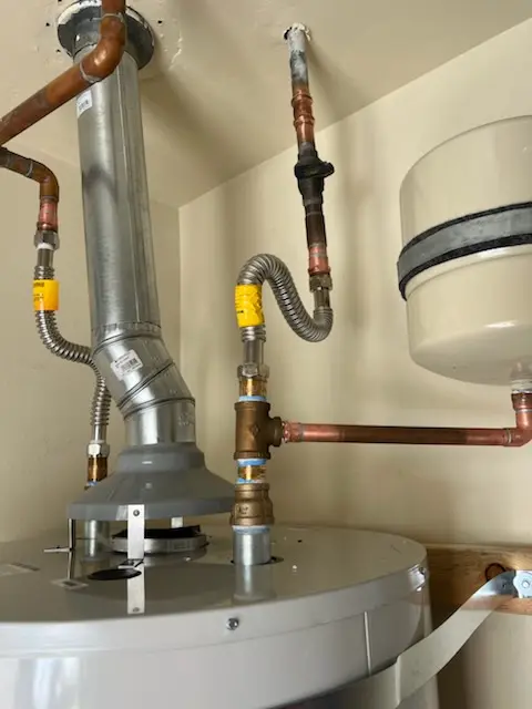 Water heater installation and plumbing repair in Ehrenfeld